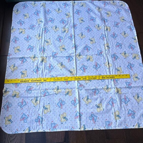 Vintage baby receiving blanket soft flannel sheep lamb bows nursery swaddle - Picture 4 of 4